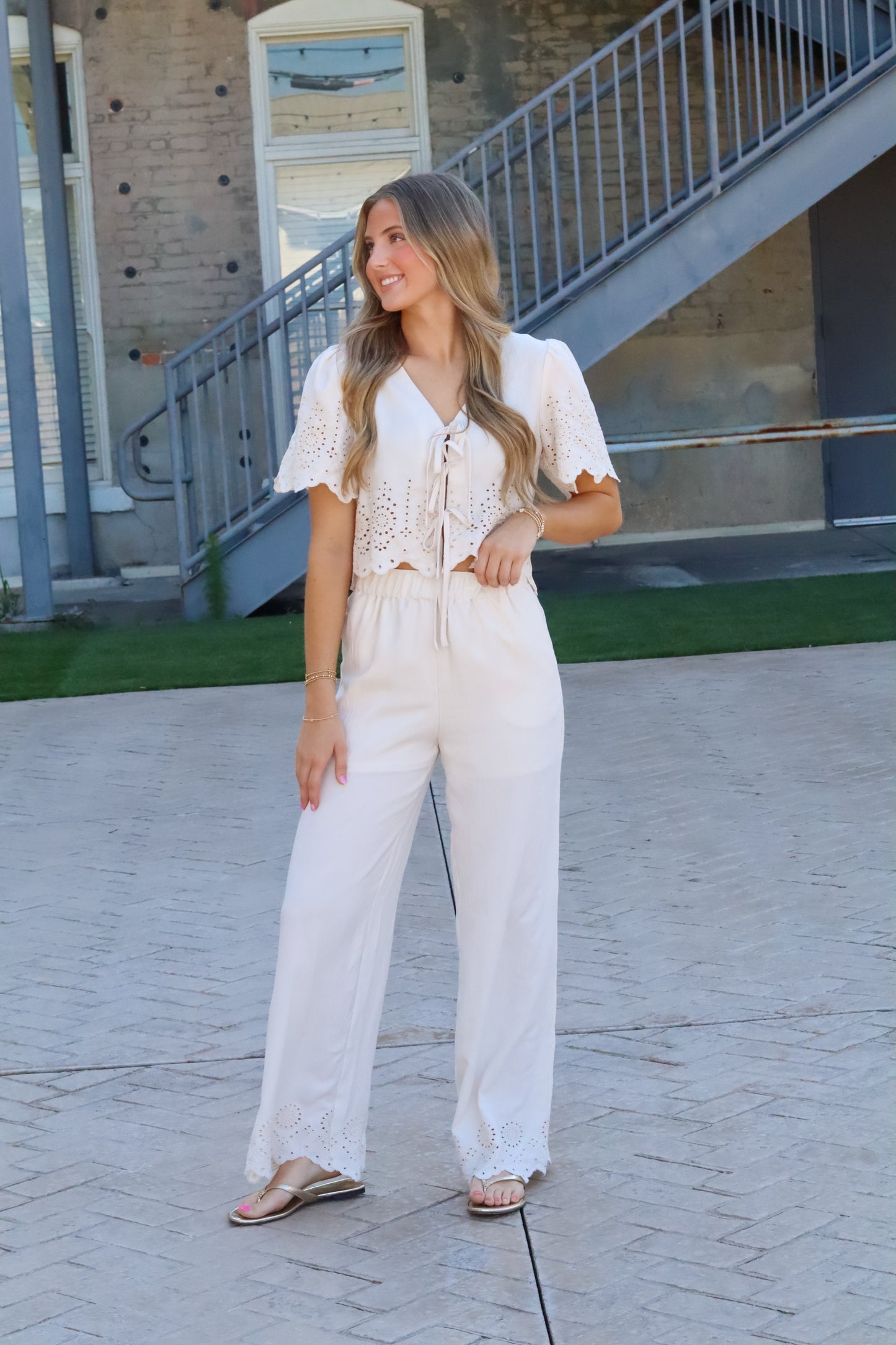 St. Peters Eyelet Set