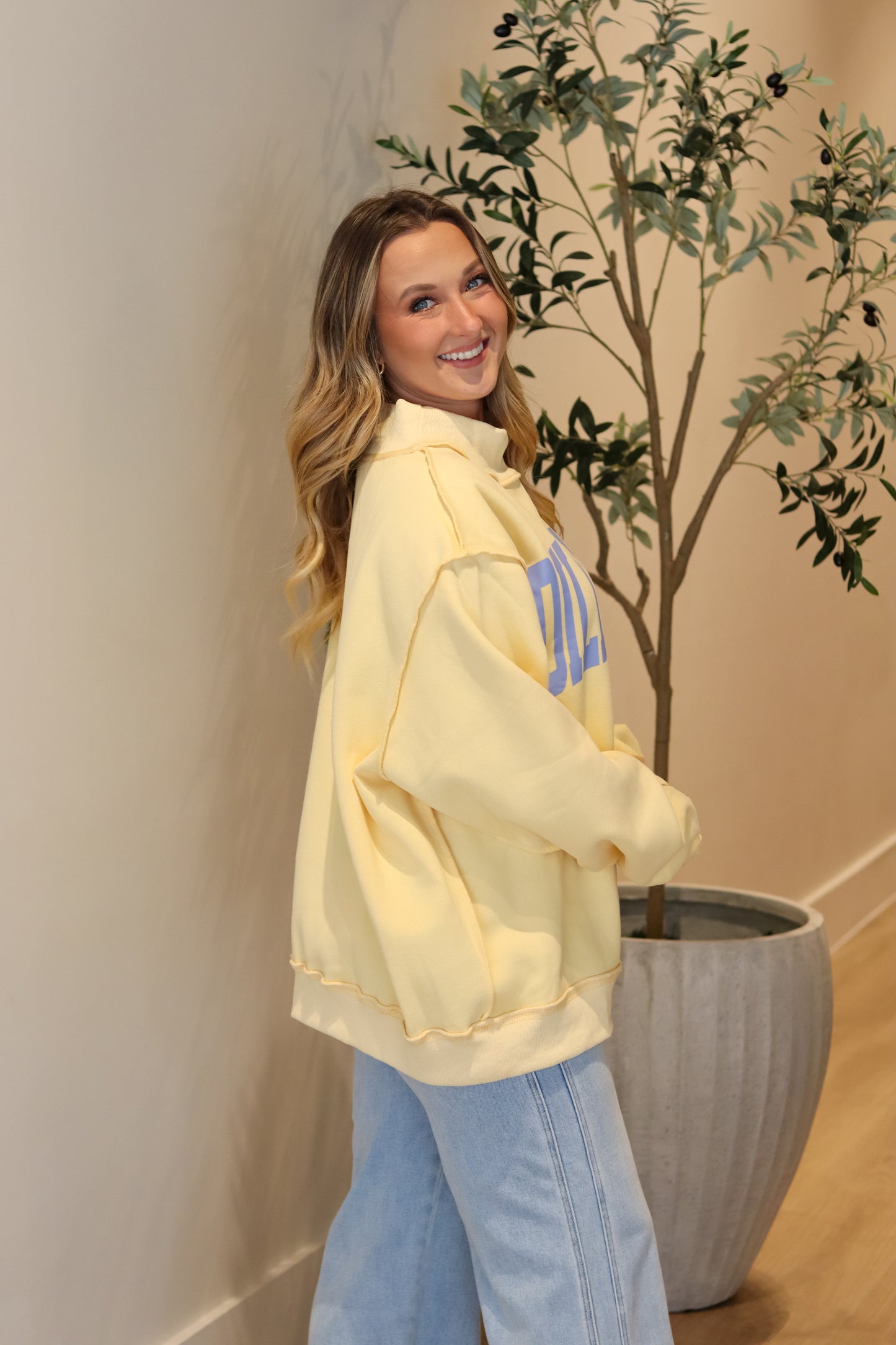 'DILLY DALLY' Mockneck