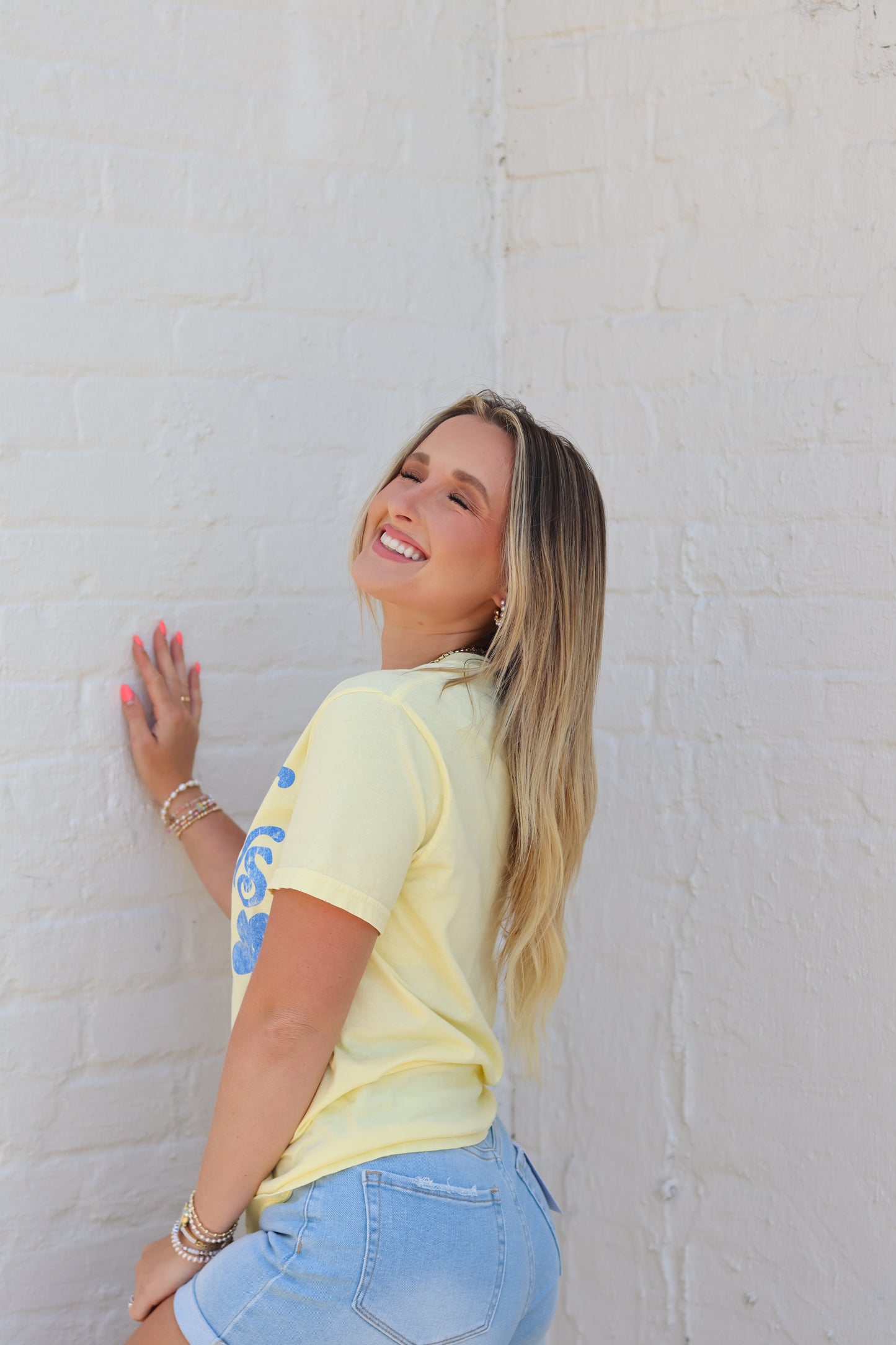 Mother Knows Best CC Tee