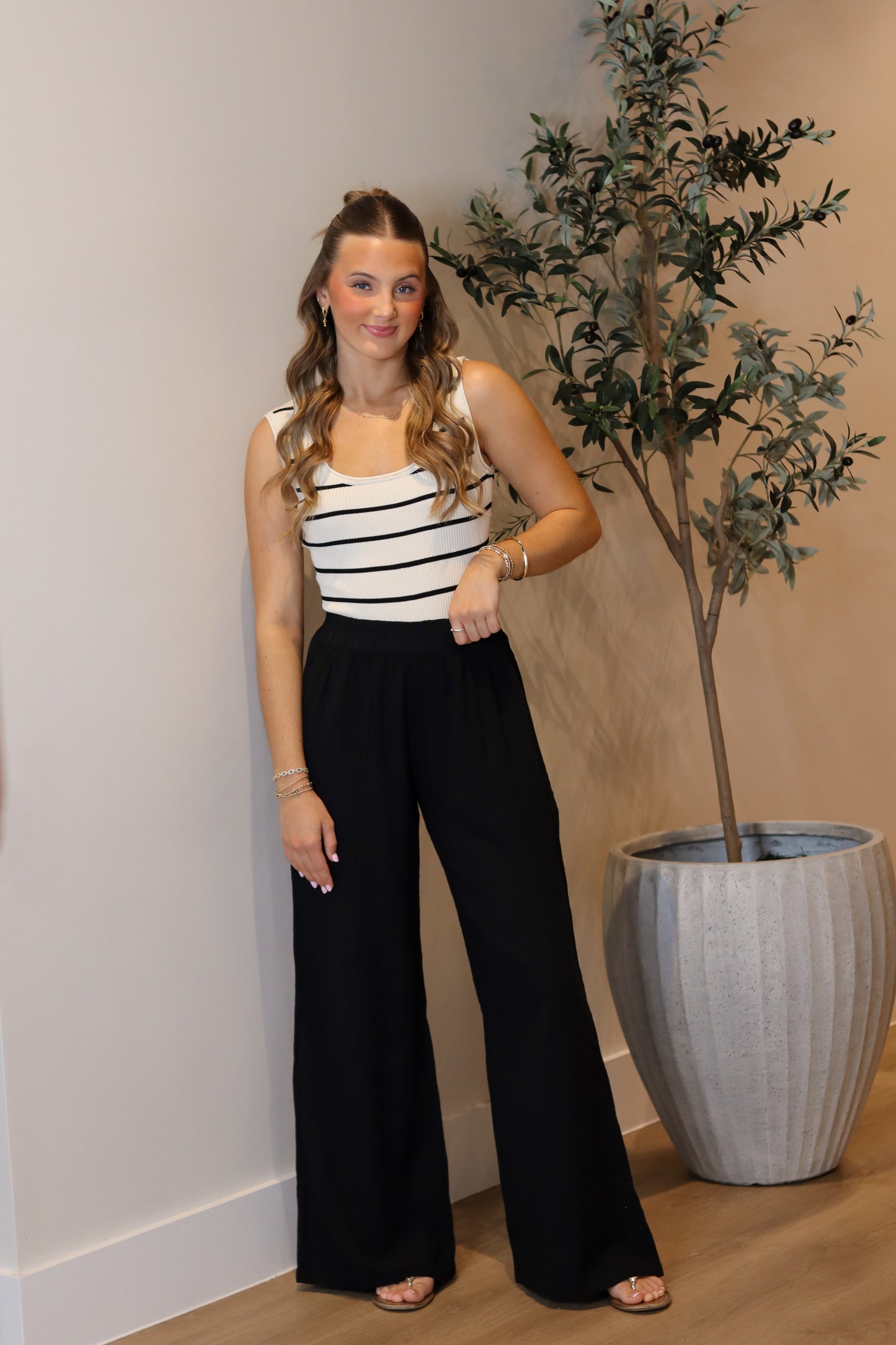 Iris Flowy Pants - Black