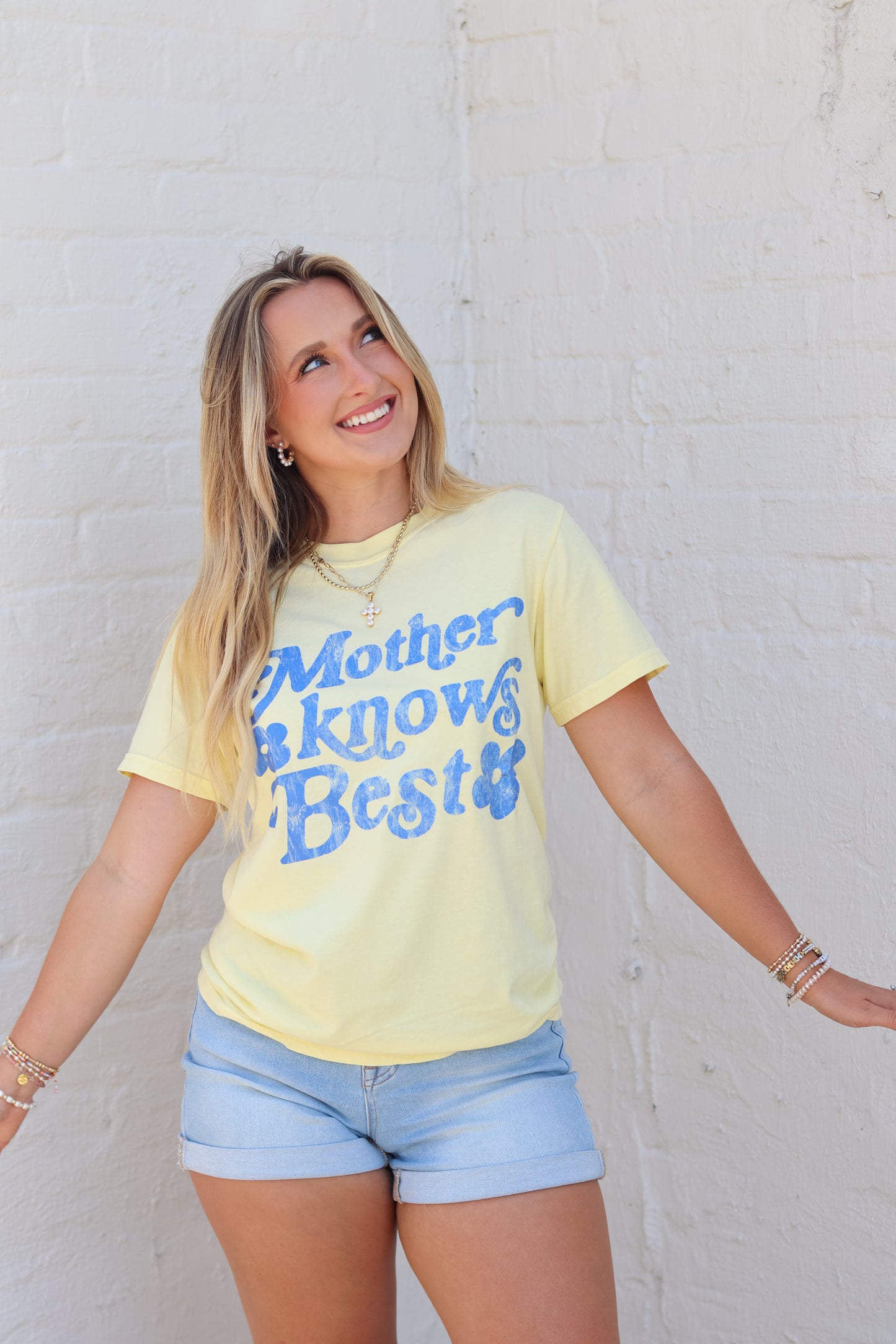 Mother Knows Best CC Tee