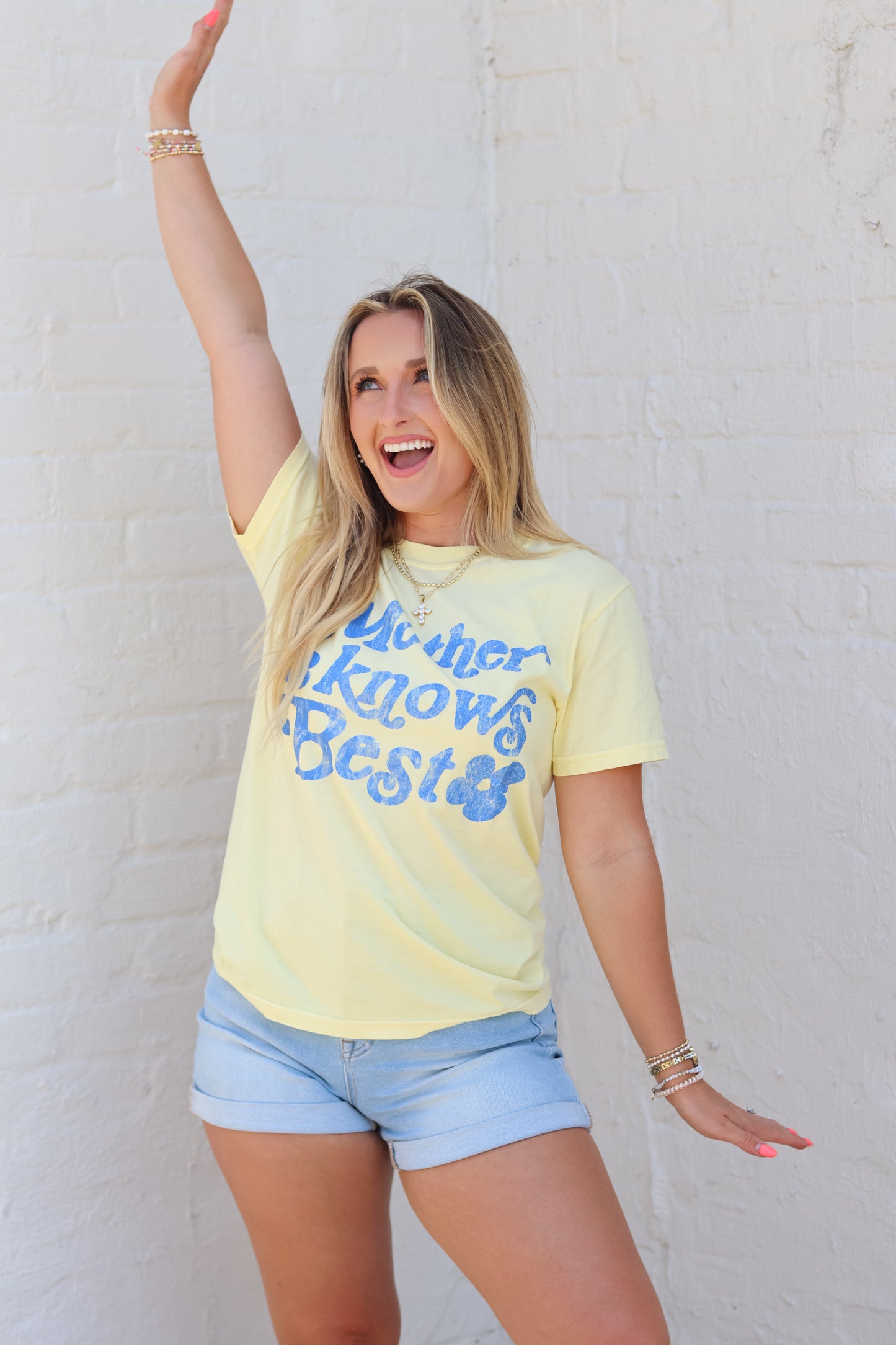 Mother Knows Best CC Tee
