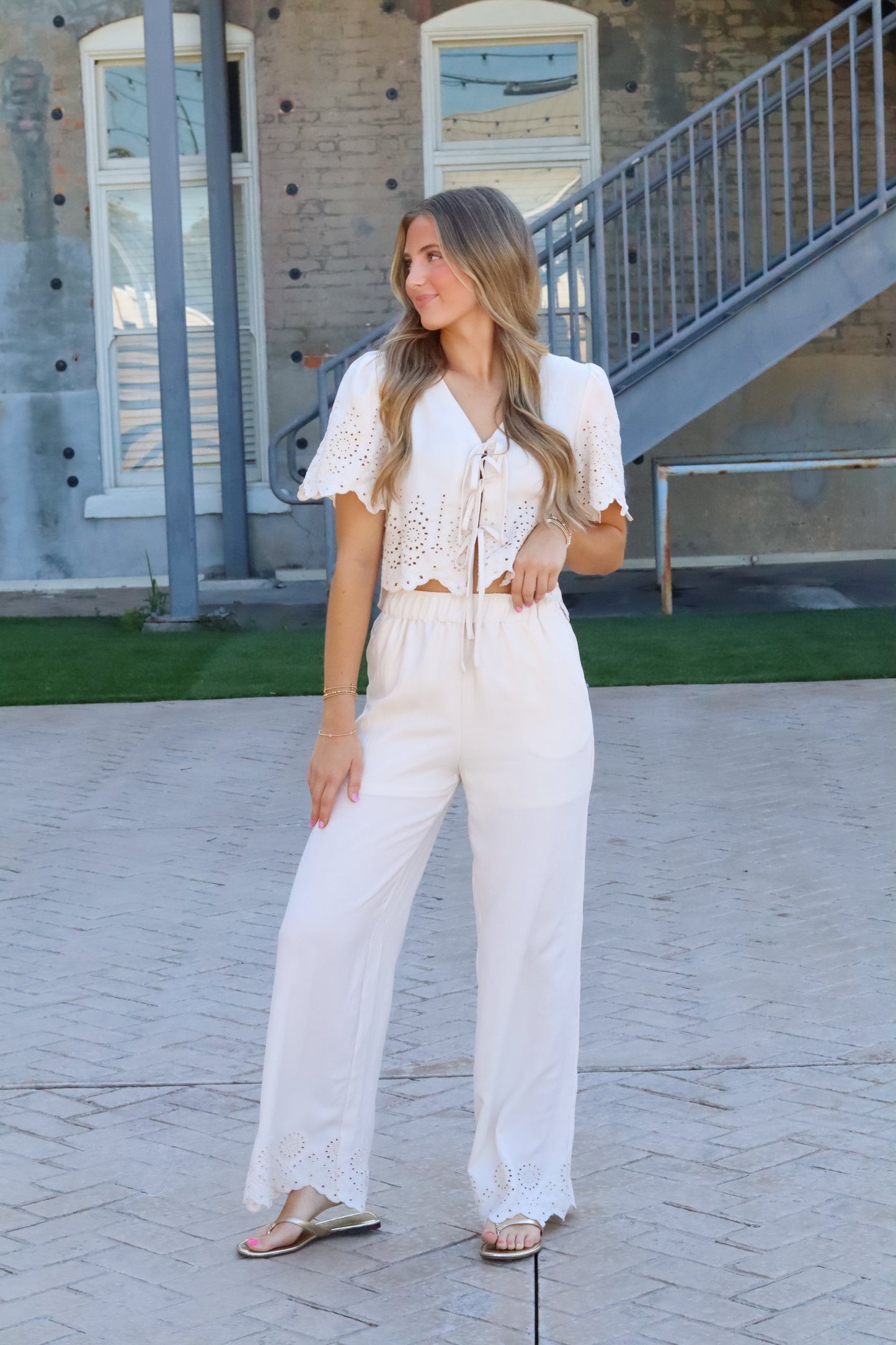 St. Peters Eyelet Set
