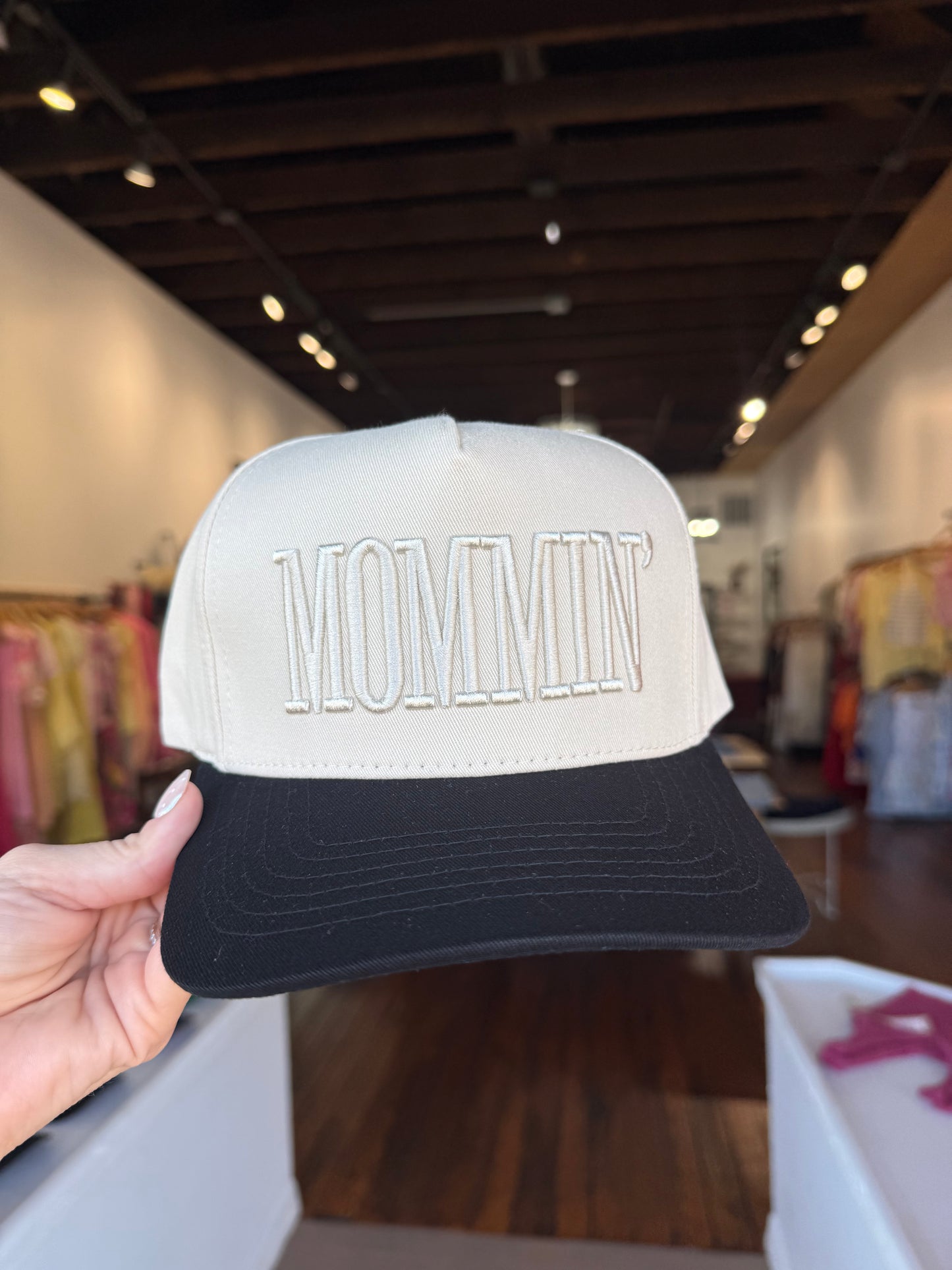 Mommin’ Trucker Hat