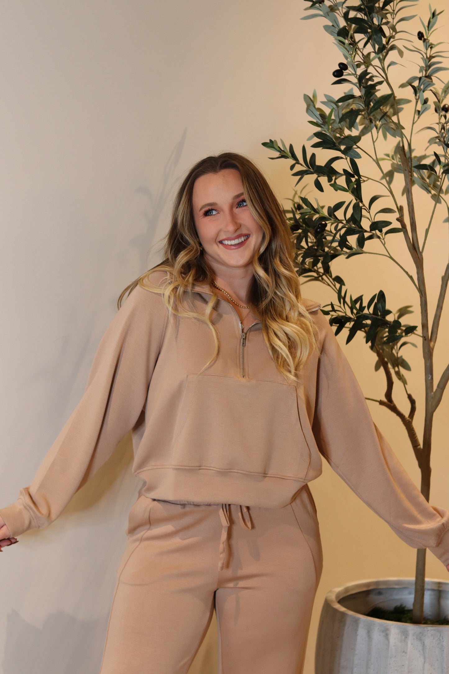 Tonie Half Zip Sweatshirt - Dark Taupe