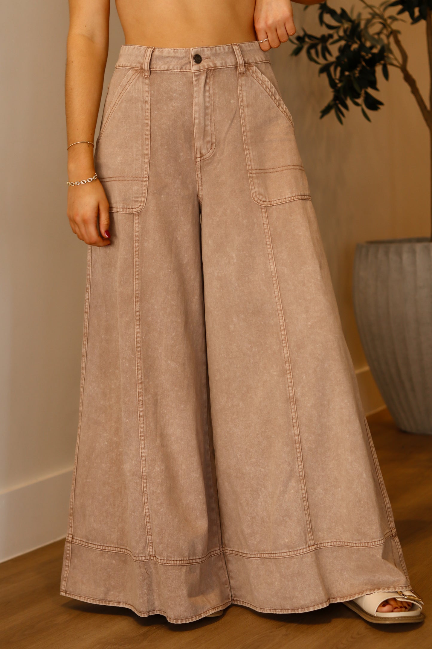 Carpenter Wide Leg Pants
