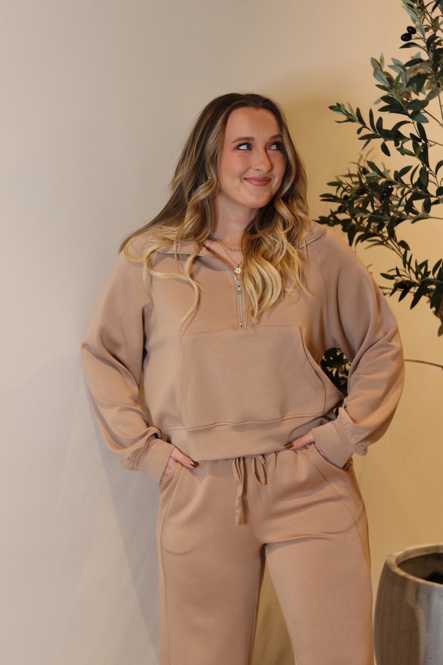 Tonie Half Zip Sweatshirt - Dark Taupe