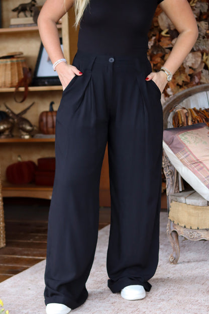 Quinn Pleated Trousers